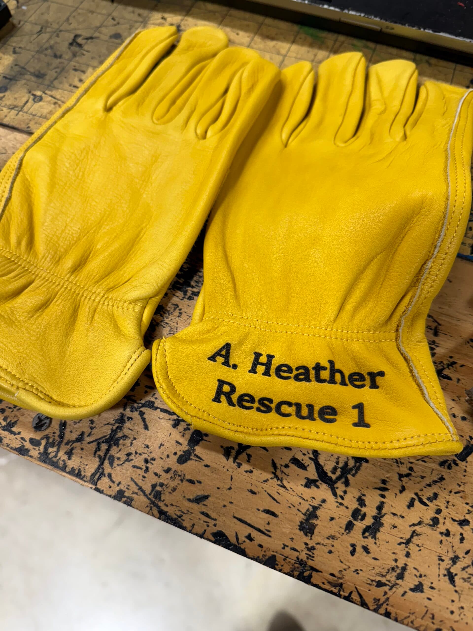 Firefighter work gloves pair