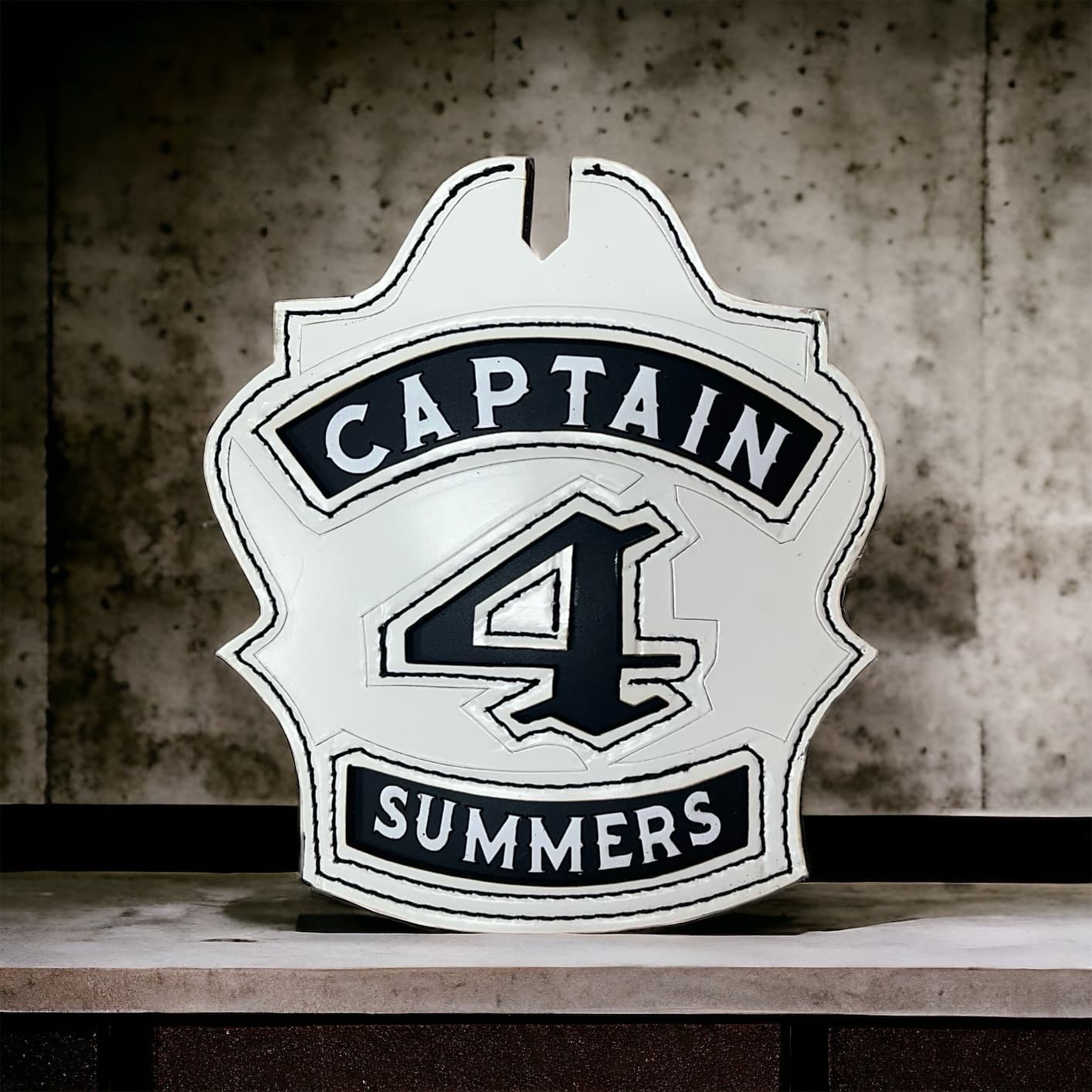 Kingpin shield detail